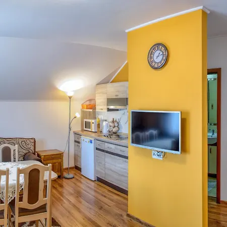Homestay Vela Maly Slavkov