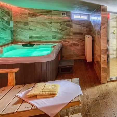 Vela
